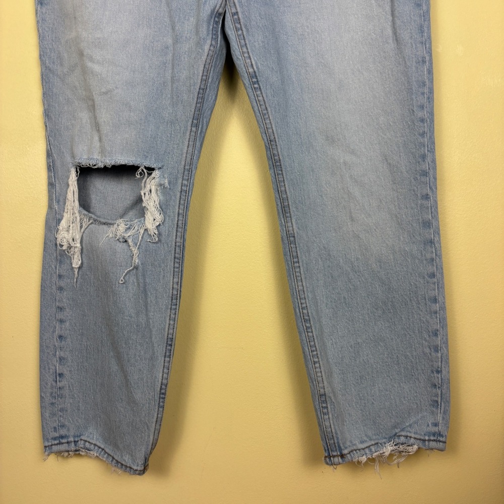 ABERCROMBIE & FITCH Curve Love High Rise Mom Jeans Light Blue Wash Women Size 29 - Picture 8 of 14
